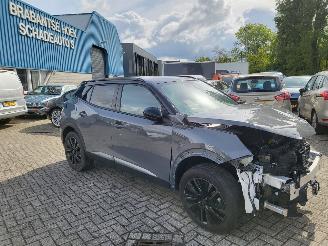 skadebil auto Peugeot 2008 2008 1.2 Hybrid autom 136 GT  € 40 000 NW 2024/10