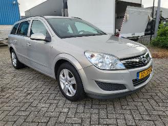 Opel Astra Opel Astra Wagon 1.6 Essentia 2009/4