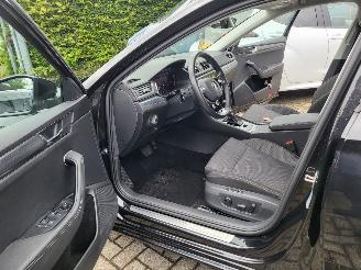Skoda Superb Superb Combi 1.5 TSI ACT Business Edition Plus rijdbaar picture 14