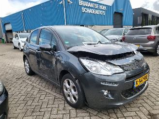 skadebil auto Citroën C3 C3  AUTOMAAT 22000 km!!! E exclusive 1.2 PureTech Tendance , RIJDBAAR 2016/6
