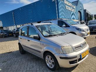 Avarii autoturisme Fiat Panda AUTOMAAT  1.2 Emotion cool  rijdbaar 2004/11