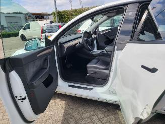 Tesla  Tesla MODEL Y RWD 58 kWh range 455km nwprijs € 45000 picture 9