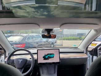 Tesla  Tesla MODEL Y RWD 58 kWh range 455km nwprijs € 45000 picture 4