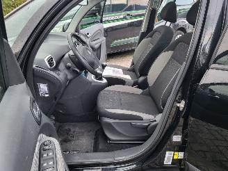 Citroën C3 C3 Picasso 1.2 PureTech Tendance 110 pk  rijdbaar picture 12