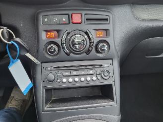 Citroën C3 C3 Picasso 1.2 PureTech Tendance 110 pk  rijdbaar picture 22