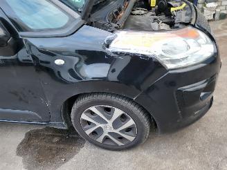 Citroën C3 C3 Picasso 1.2 PureTech Tendance 110 pk  rijdbaar picture 23