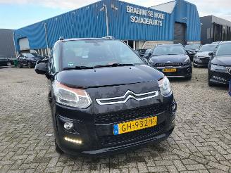 Citroën C3 C3 Picasso 1.2 PureTech Tendance 110 pk  rijdbaar picture 18