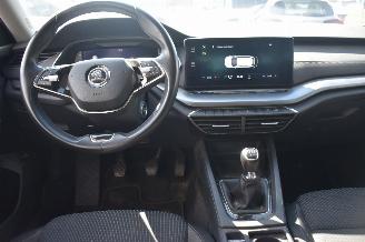 Skoda Octavia 1.0 Tsi Business Edition 110Pk *Navi/Clima picture 9