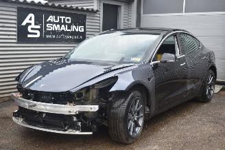 Vaurioauto  passenger cars Tesla Model 3 75Kwh Long Range AWD 351Pk *INCLUSIEF ACCU 2019/9
