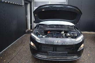 Hyundai Kona 39Kwh Comfort 136Pk SOH 100% 3FASE *Navi/Clima/Camera/stoelverwarming picture 17