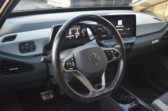 Volkswagen ID.3 58Kwh first Plus 204Pk 3FASE *Navi/Clima/Camera/Stoelverwarming picture 8