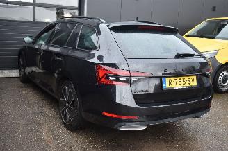 Skoda Superb 1.5 TSI Act Sportline Business 150Pk *Navi/Clima/Camera/Stoelverwarming picture 3