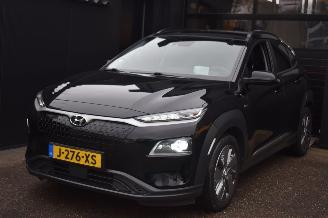 Voiture accidenté Hyundai Kona 64Kwh Premium 204Pk 3FASE 100% SOH *Navi/Clima/Camera/Leder/Stoelverwarming 2020/12
