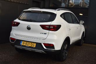MG ZS EV 45kwh Luxury 143Pk *Navi/Clima/Camera/Leder/Panorama/Stoelverwarming picture 4