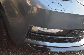 Skoda Octavia 1.6 Tdi Greentech Sport Business 116Pk *Navi/Clima/Xenon picture 17