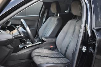 Peugeot 2008 1.2 Puretech Allure 131Pk *Navi/Clima picture 5