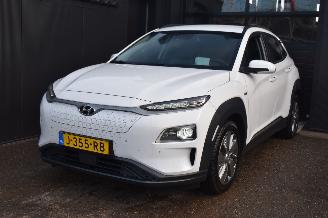Hyundai Kona 64Kwh Premium 204Pk 3Fase 100% Soh *Navi/Clima/Camera/Leder/Stoelverwarming 2020/12