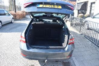 Skoda Superb 2.0 Tdi Business Edition 150Pk *Navi/Clima/Camera/Stoelverwarming/Camera/Xenon picture 9