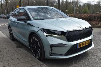 Skoda Enyaq 60Kwh Sportline 179Pk 3FASE SOH 87% *Navi/Clima/Camera/Stoelverwarming picture 2