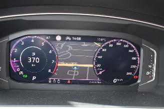 Volkswagen Tiguan 1.5 Tsi R-Line Business+ 150Pk *Navi/Clima/Camera/IQ Light picture 9