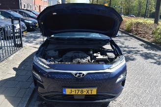 Hyundai Kona 64Kwh Fashion EV 204Pk 100% SOH 3FASE *Navi/Clima/Camera picture 17