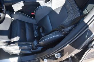 Volvo V-60 2.0 T6 Plug-in Hybrid AWD Plus Dark 253Pk *Navi/Clima/Camera/Panorama/Stoelverwarming picture 18