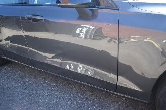 Volvo V-60 2.0 T6 Plug-in Hybrid AWD Plus Dark 253Pk *Navi/Clima/Camera/Panorama/Stoelverwarming picture 26