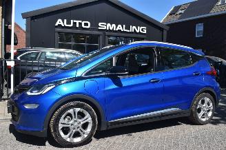 Damaged car Opel Ampera-E 60Kwh Business Executive 204Pk *Navi/Clima 2020/2