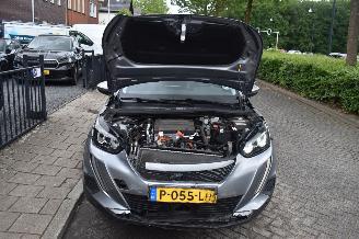Peugeot e-2008 50Kwh EV Allure 136Pk 3 Fase SOH 96% *Navi/Clima/Camera/Stoelverwarming picture 15