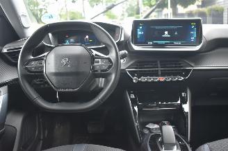 Peugeot e-2008 50Kwh EV Allure 136Pk 3 Fase SOH 96% *Navi/Clima/Camera/Stoelverwarming picture 7