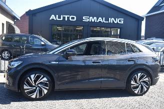 Damaged car Volkswagen ID.4 77Kwh First MAX 204Pk 3FASE *Navi/Clima/Camera/Panorama/Stoelverwarming 2020/12