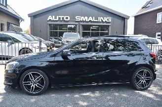 škoda osobní automobily Mercedes A-klasse 1.6 180 AMG Line 122Pk *Navi/Clima/Panorama 2015/3