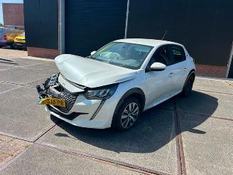 krockskadad bil auto Peugeot e-208 50Kwh EV Allure 136Pk *Navi/Clima 2020/7