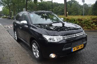 Mitsubishi Outlander 2.0 Phev Instyle 121Pk *Navi/Clima/Camera/Leder/Stoelverwarming picture 2