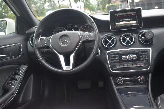 Mercedes A-klasse 1.6 200 Ambition 156Pk *Navi/Clima/Stoelverwarming/Schuifdak picture 7