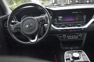 Kia e-Niro 64Kwh Executiveline 204Pk 3Fase *Navi/Clima/Camera/Leder picture 5