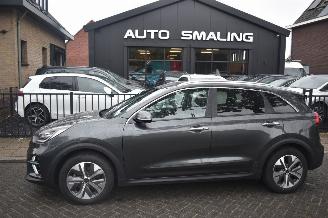  Kia e-Niro 64Kwh Executiveline 204Pk 3Fase *Navi/Clima/Camera/Leder 2021/4