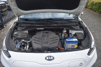 Kia Niro 64Kwh Executiveline 204Pk 3Fase *Navi/Clima/Camera/Leder picture 14