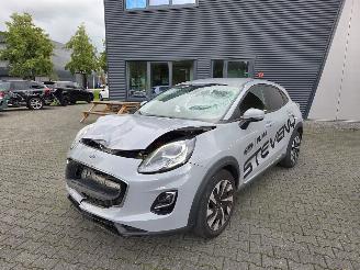 Unfallwagen Ford Puma TITANIUM / NAVI / STOELVERW / 30 DKM 2023/10