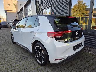 Volkswagen ID.3 PRO 110.KW / 62.KWh / 23500 km picture 17
