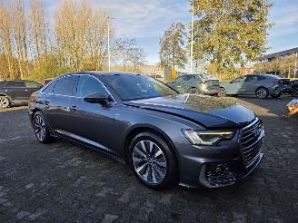 krockskadad bil auto Audi A6 2.0 TDi Hybr Limou / S-Line / 52.dkm 2021/4
