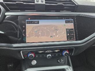 Audi Q3 110kw TFSi / 67dkm / PANODAK picture 18