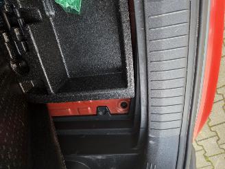 Hyundai Kona PREMIUM / LEER / NAVI / CAMERA / HEAD UPP picture 9