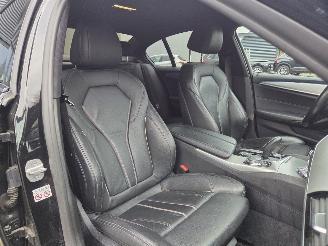 BMW 5-serie 530e  M-SPORT picture 19