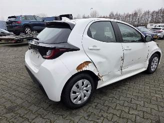 Toyota Yaris 1.5 Benz 92kw  / CAMERA / CarPLAY / 17DKM picture 7