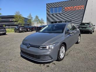 krockskadad bil auto Volkswagen Golf Apple carplay / Stuur&stoelverw / Adaptive cr contr /Dig Cockpit 2023/12