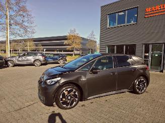 Volkswagen ID.3 Pro Performance  150KW / 62 Kwh /  27 Dkm / Rijdende auto picture 3