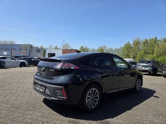 Hyundai Ioniq 100kw FEEL / NAVI / CAMERA / STOELVERW / 30 DKM picture 11
