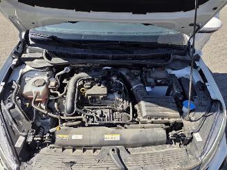 Volkswagen Taigo R-LINE - 81KW AUTOMAAT / DIG COCKPIT / NAVI/ CAMERA picture 13