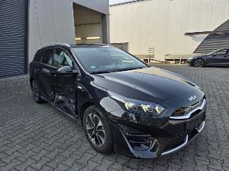 Kia Ceed PLUG-IN  HYBRIDE / AUTOMAAT / 34 DKM picture 9